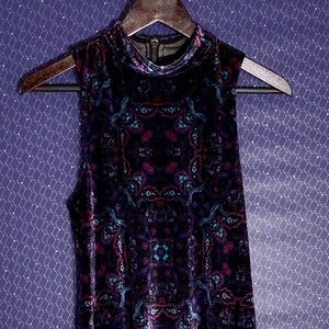 Ecoté velvet jewel toned halter dress 🔮